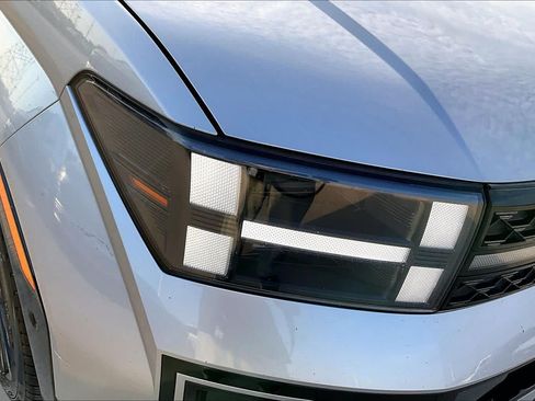 Certified 2024 Hyundai Santa Fe Calligraphy FWD image 24
