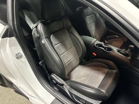 Used 2019 Ford Mustang GT Premium w/ GT Performance Package RWD image 47