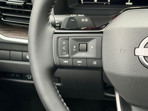 New 2026 Nissan Rogue Platinum AWD/4WD image 16