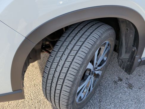 Used 2020 Subaru Forester Limited image 13