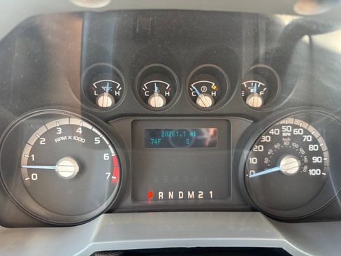 Used 2016 Ford F250 XL w/ Power Equipment Group RWD image 16