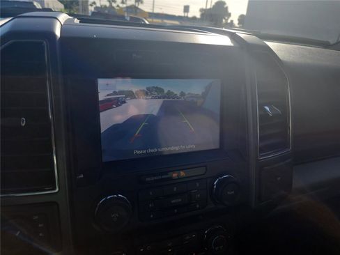 Used 2020 Ford F150 XLT image 29