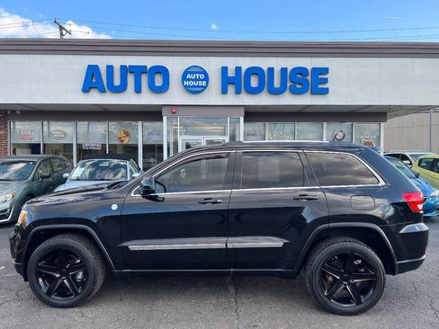 Used 2011 Jeep Grand Cherokee Laredo image 8