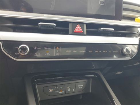 New 2026 Kia K5 EX image 22
