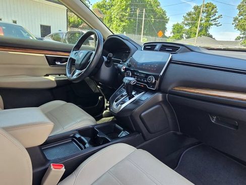 Used 2019 Honda CR-V Touring image 22