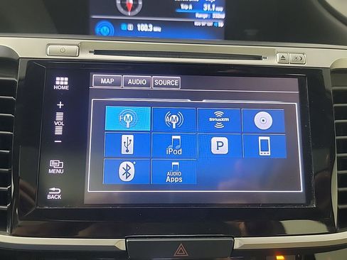 Used 2017 Honda Accord Touring image 30