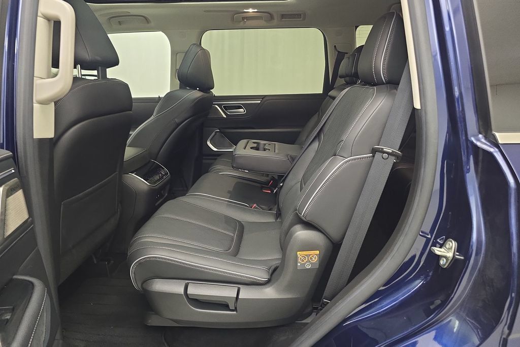 Used 2025 INFINITI QX80 Sensory AWD/4WD image 24
