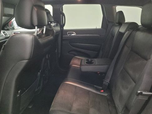 Used 2020 Jeep Grand Cherokee Altitude AWD/4WD image 18