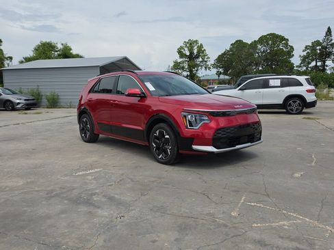 New 2026 Kia Niro Wind FWD image 2