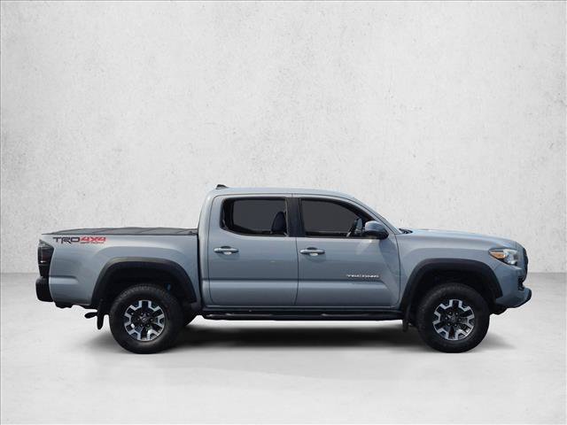 Used 2019 Toyota Tacoma TRD Off-Road w/ TRD Premium Off Road Package AWD/4WD image 4