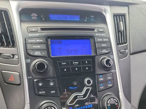 Used 2013 Hyundai Sonata SE FWD image 14