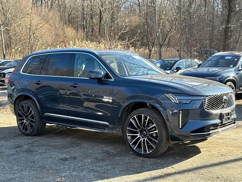 New 2026 Volvo XC90 B6 Plus w/ Protection Package AWD/4WD image 2