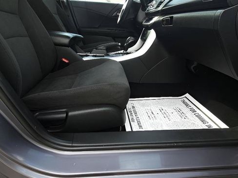 Used 2015 Honda Accord EX image 29