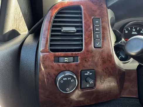 Used 2010 GMC Sierra 1500 SLE w/ Texas Edition image 23