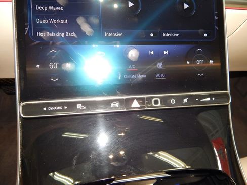 Used 2023 Mercedes-Benz S 500 4MATIC w/ AMG Line image 23