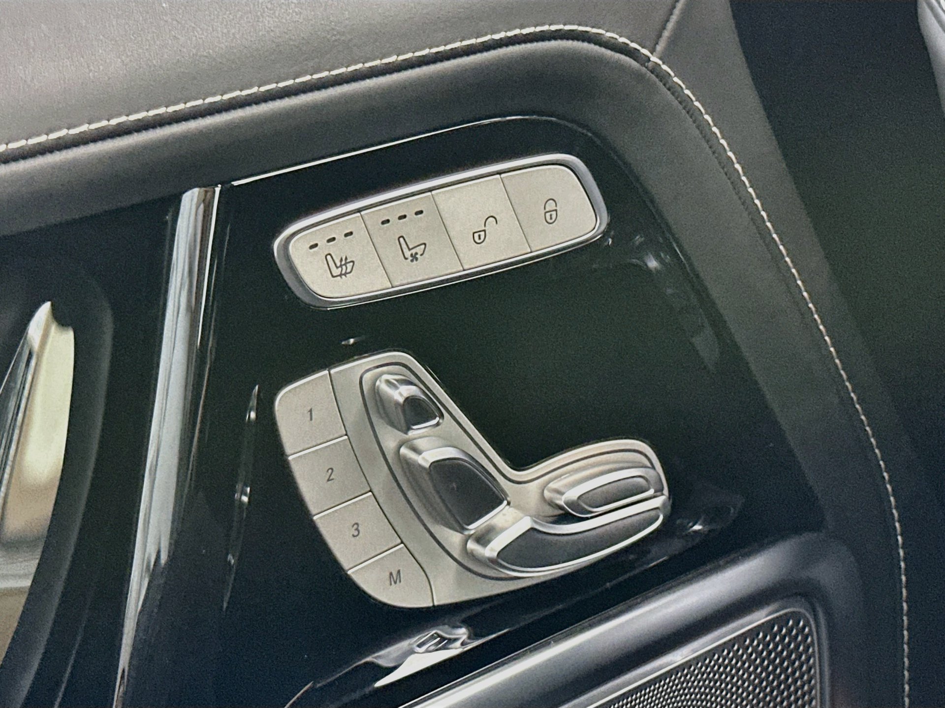 Used 2025 Mercedes-Benz G 63 AMG 4MATIC image 22