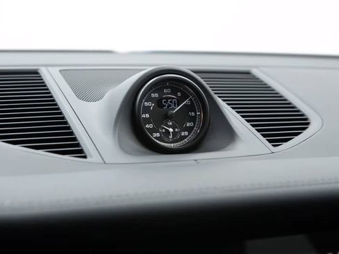 Certified 2026 Porsche Macan Turbo AWD/4WD image 30