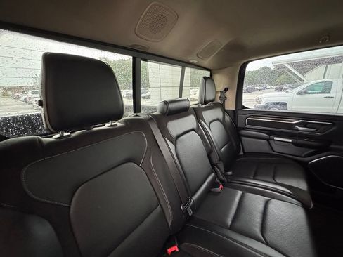 Used 2019 RAM 1500 Laramie AWD/4WD image 25