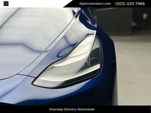 Used 2020 Tesla Model Y Long Range image 12