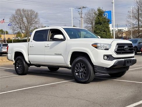 Used 2023 Toyota Tacoma SR5 image 4