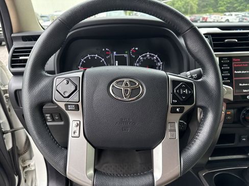 Used 2022 Toyota 4Runner SR5 Premium AWD/4WD image 23