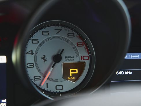 Used 2014 Ferrari F12 Berlinetta RWD image 18