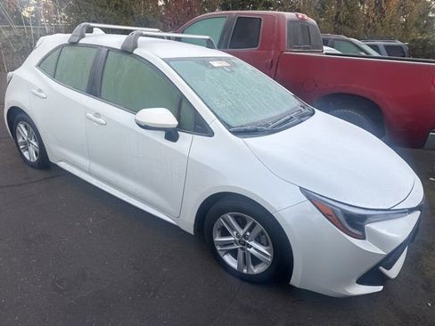 Used 2019 Toyota Corolla Hatchback image 4