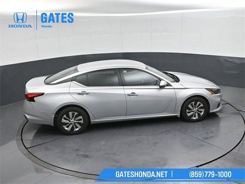 Used 2022 Nissan Altima 2.5 S image 40