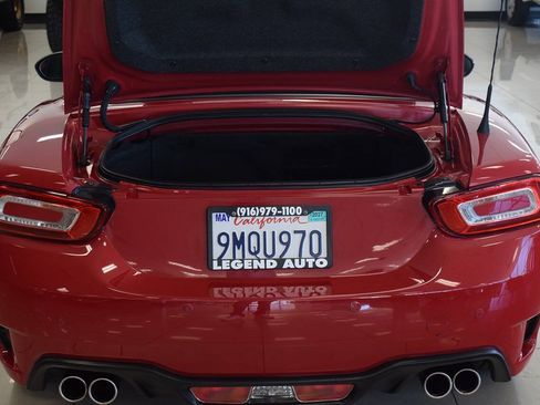 Used 2020 FIAT 124 Spider Abarth w/ Convenience Group RWD image 35