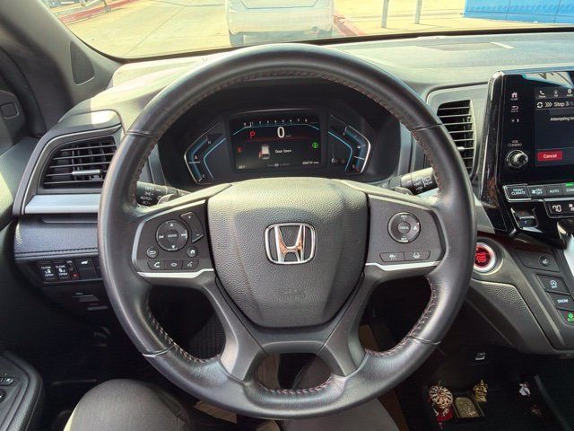 Used 2023 Honda Odyssey Sport image 16