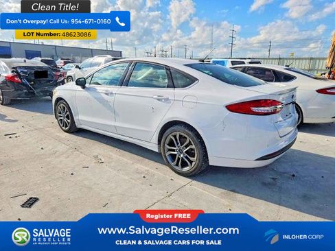 Used 2017 Ford Fusion SE w/ Equipment Group 201A image 3