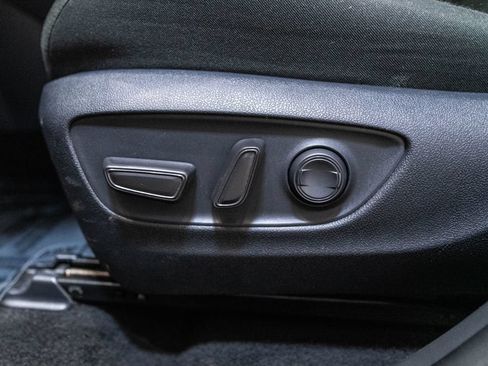 Certified 2025 Toyota RAV4 XLE AWD/4WD image 20