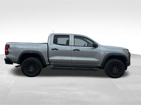 Used 2023 Chevrolet Colorado Trail Boss w/ Technology Package AWD/4WD image 10
