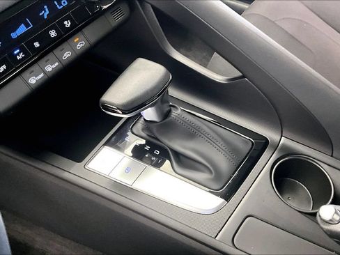 Used 2023 Hyundai Elantra SEL FWD image 14