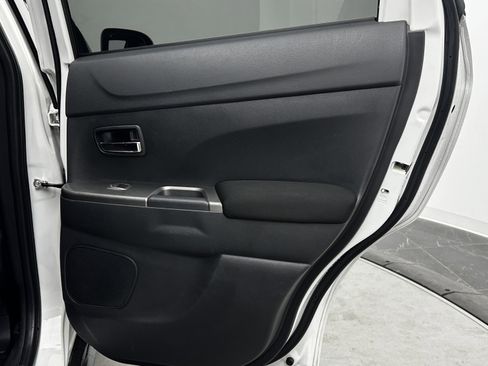 Used 2019 Mitsubishi Outlander Sport LE image 27