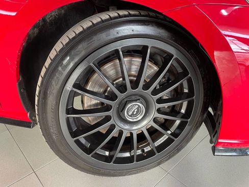 Used 2019 Volkswagen Golf R 4-Door image 11