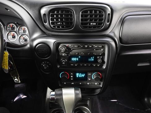 Used 2007 Chevrolet TrailBlazer SS image 27