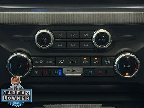 Used 2024 Ford F250 Platinum image 16