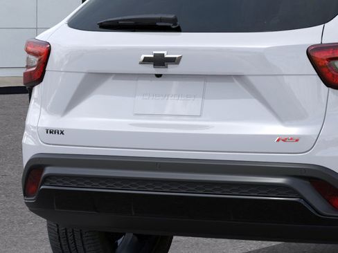 New 2026 Chevrolet Trax RS w/ Sunroof Package image 14