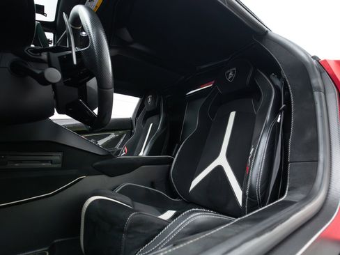 Used 2021 Lamborghini Aventador SVJ AWD/4WD image 64
