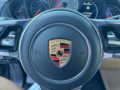 Used 2017 Porsche Cayenne S AWD/4WD image 22