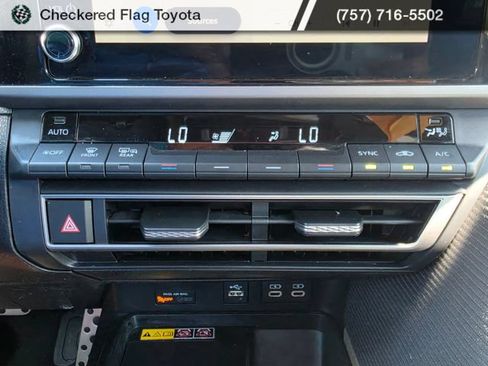 Used 2026 Toyota Camry SE FWD image 15