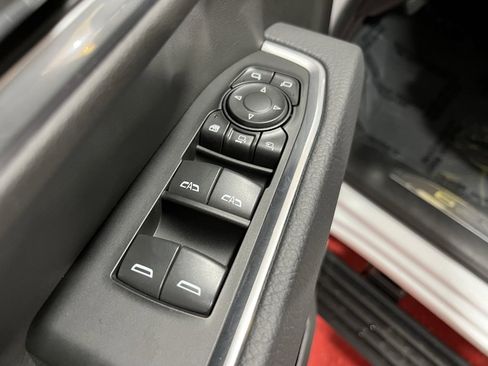 Used 2025 GMC Sierra 3500 Denali w/ Denali Reserve Package image 24