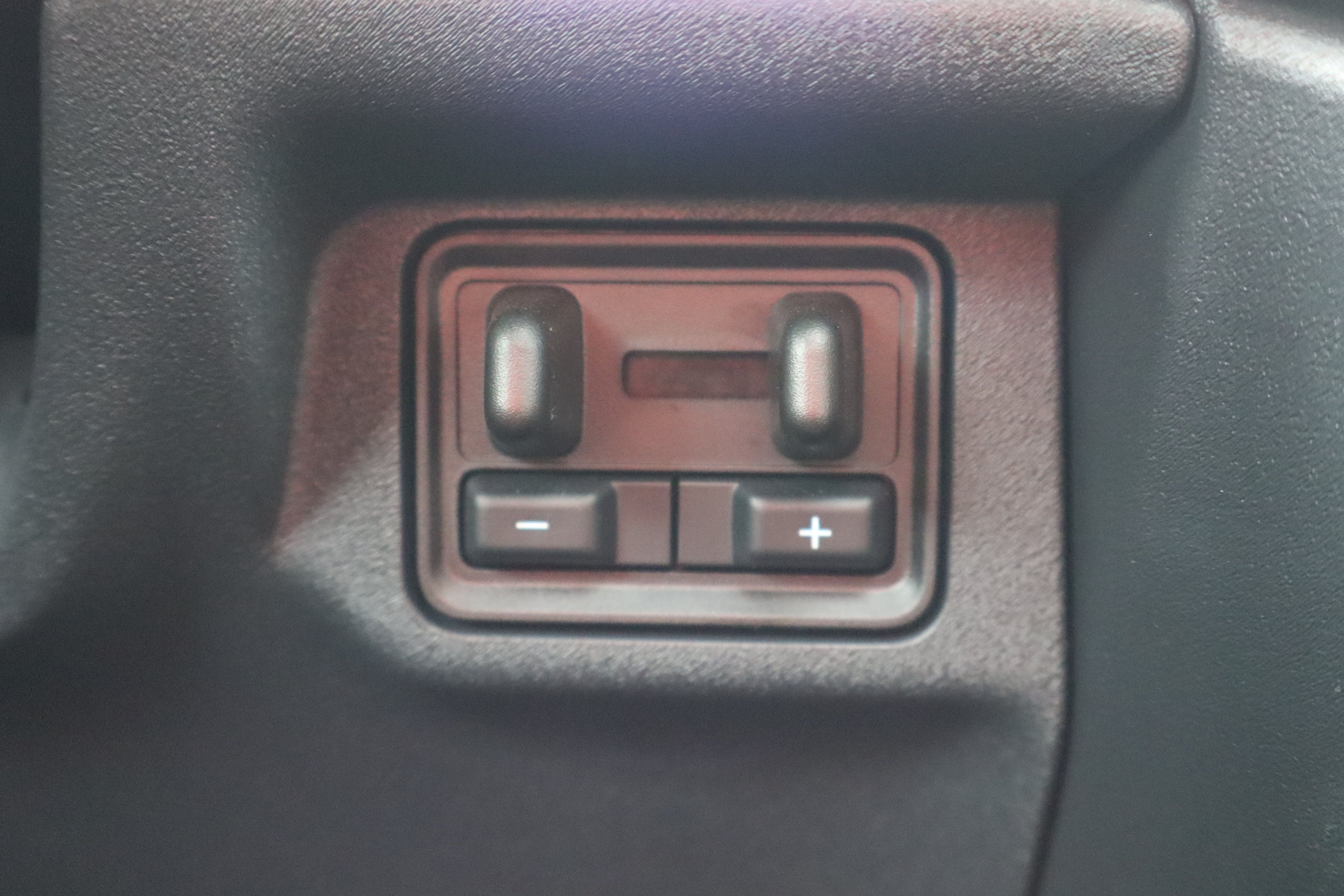 Used 2025 Ford Expedition King Ranch AWD/4WD image 32