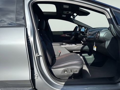 New 2026 Chevrolet Equinox EV RS w/ Convenience Package II image 10