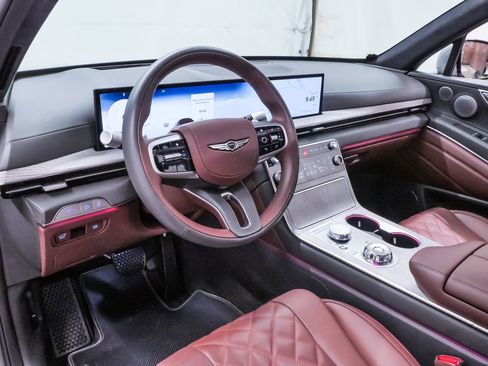 Certified 2026 Genesis GV80 3.5T Prestige image 2