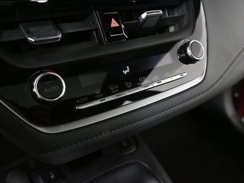 Used 2022 Toyota Corolla XSE image 14