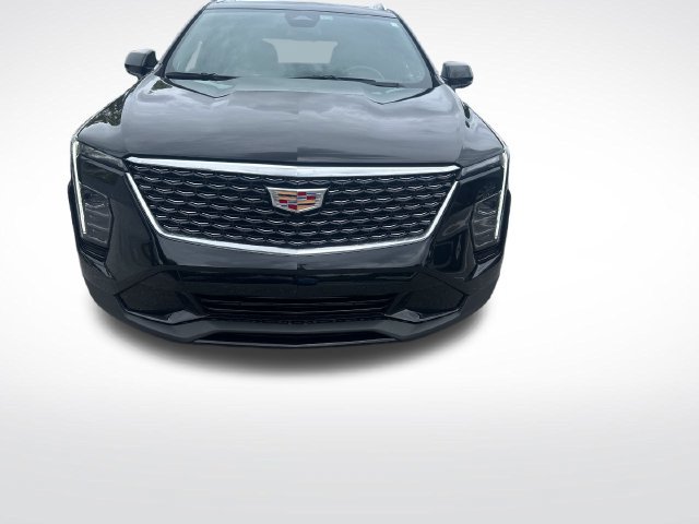 Used 2024 Cadillac XT4 Premium Luxury FWD image 8