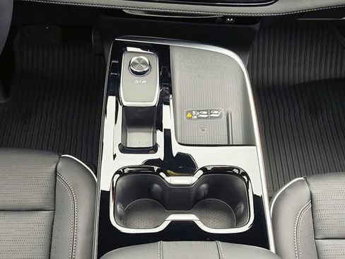 New 2026 Buick Enclave Sport Touring w/ Super Cruise Package image 24