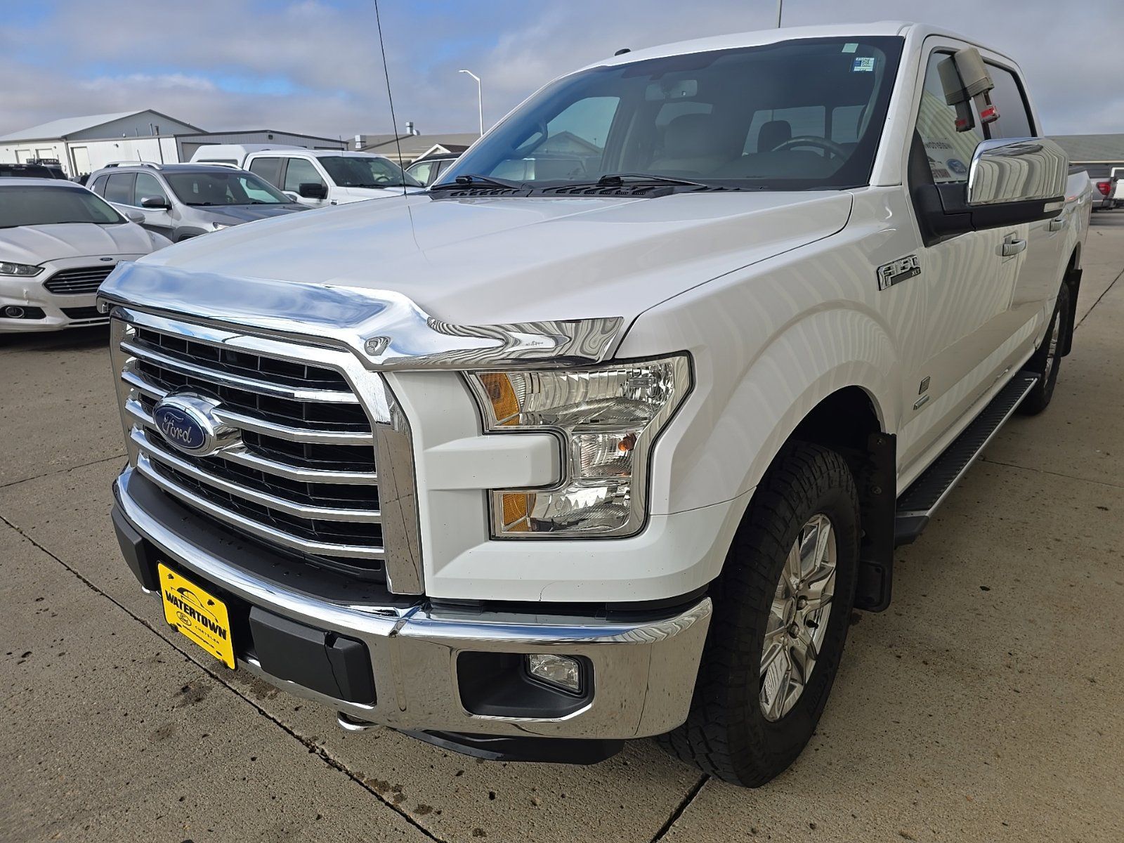 Used 2016 Ford F150 XLT w/ Equipment Group 302A Luxury AWD/4WD image 4